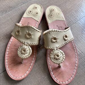 Jack Rogers Tan & Gold Flat Thong Sandals Casual Summer Footwear Size 9